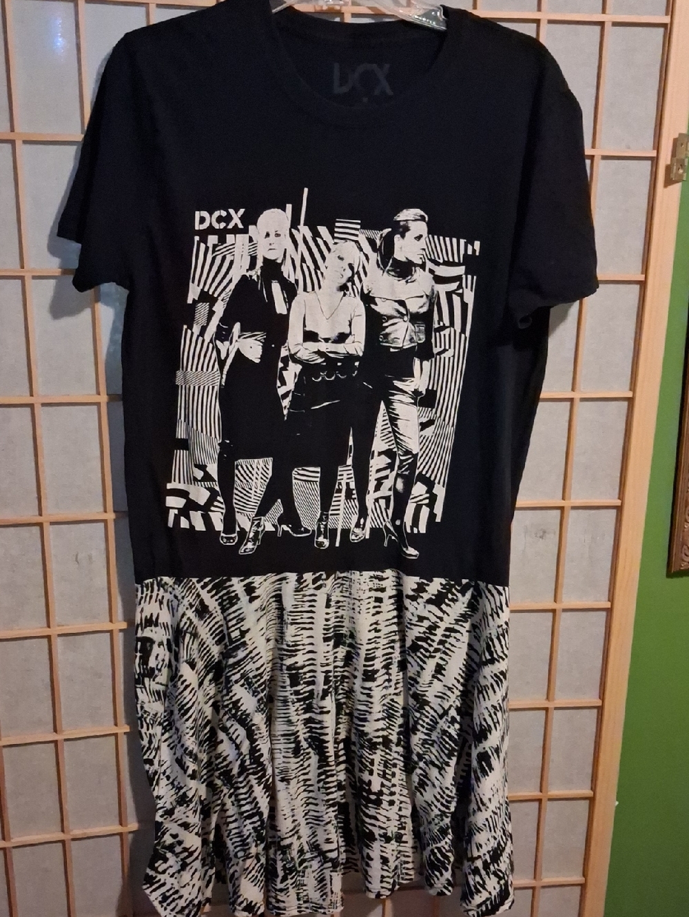 DCX Black & White Concert Graphic T-Shirt Dress with Skirt Print